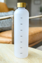 Load image into Gallery viewer, Sippin' Pretty 32 oz Translucent Water Bottle in White & Gold