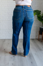 Load image into Gallery viewer, Campbell High Rise Center Seam Detail Straight Jeans
