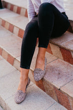 Load image into Gallery viewer, Savannah Cheetah Flats
