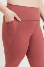 Load image into Gallery viewer, Spiced Cider Solid Highwaist Legging
