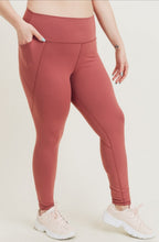 Load image into Gallery viewer, Spiced Cider Solid Highwaist Legging
