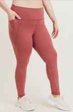 Load image into Gallery viewer, Black Solid Highwaist Legging
