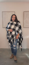 Load image into Gallery viewer, Buffalo Plaid Wrap
