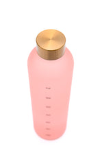 Load image into Gallery viewer, Sippin&#39; Pretty 32 oz Translucent Water Bottle in Pink &amp; Gold
